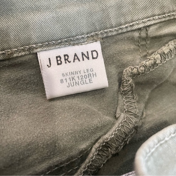 J Brand Skinny Leg Low Rise Jeans Distressed - Picture 8 of 9